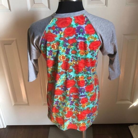 LulaRoe Randy top - Picture 2 of 6